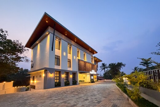 Hotel Grand Residency
