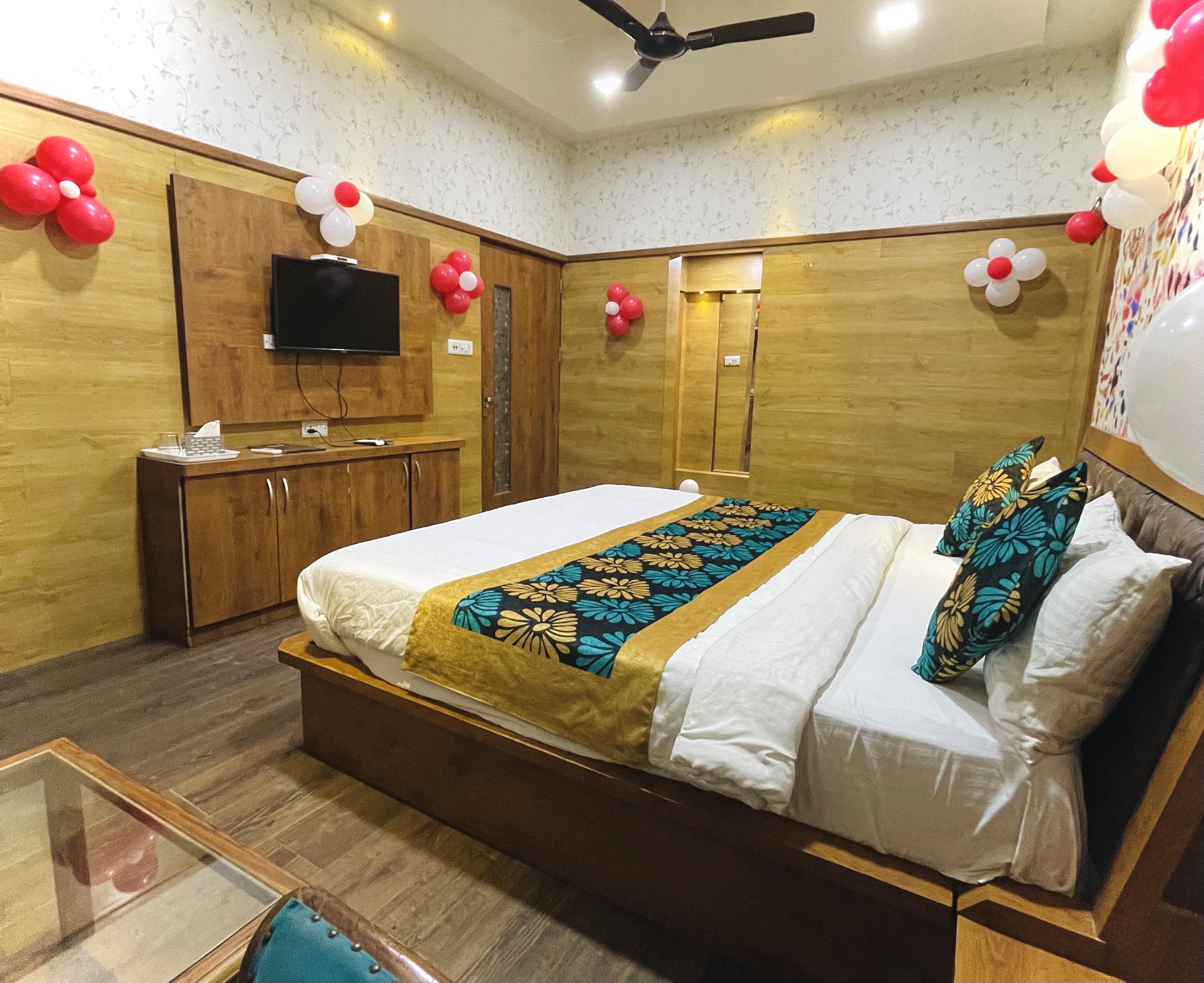 Golden Griffin Hotel
