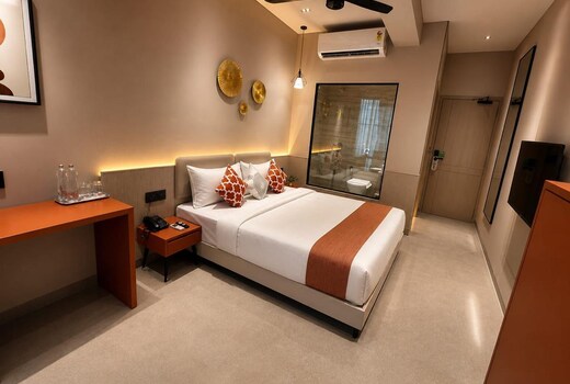 HOTEL FUN REGENCY
