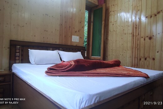 Hotel O Kamal Guest House Tirthan