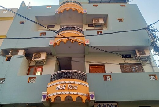 Hotel Yogi Palace