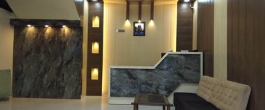 Hotel Jhandi Palace