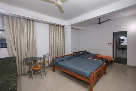 Green Garden Apartments