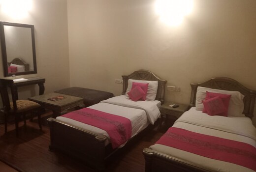 Hotel Swami Dham