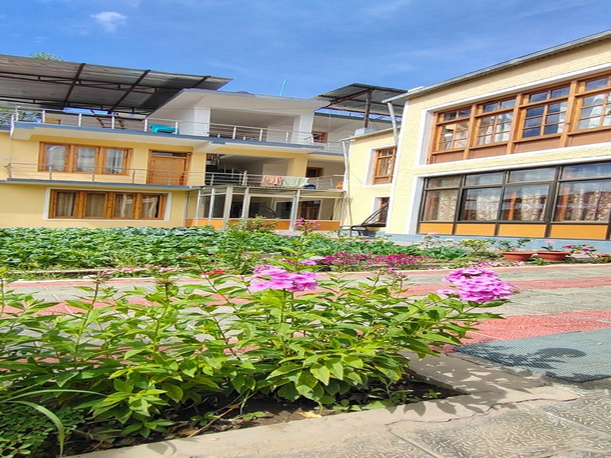 Maqsoom Guest House