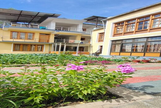 Maqsoom Guest House