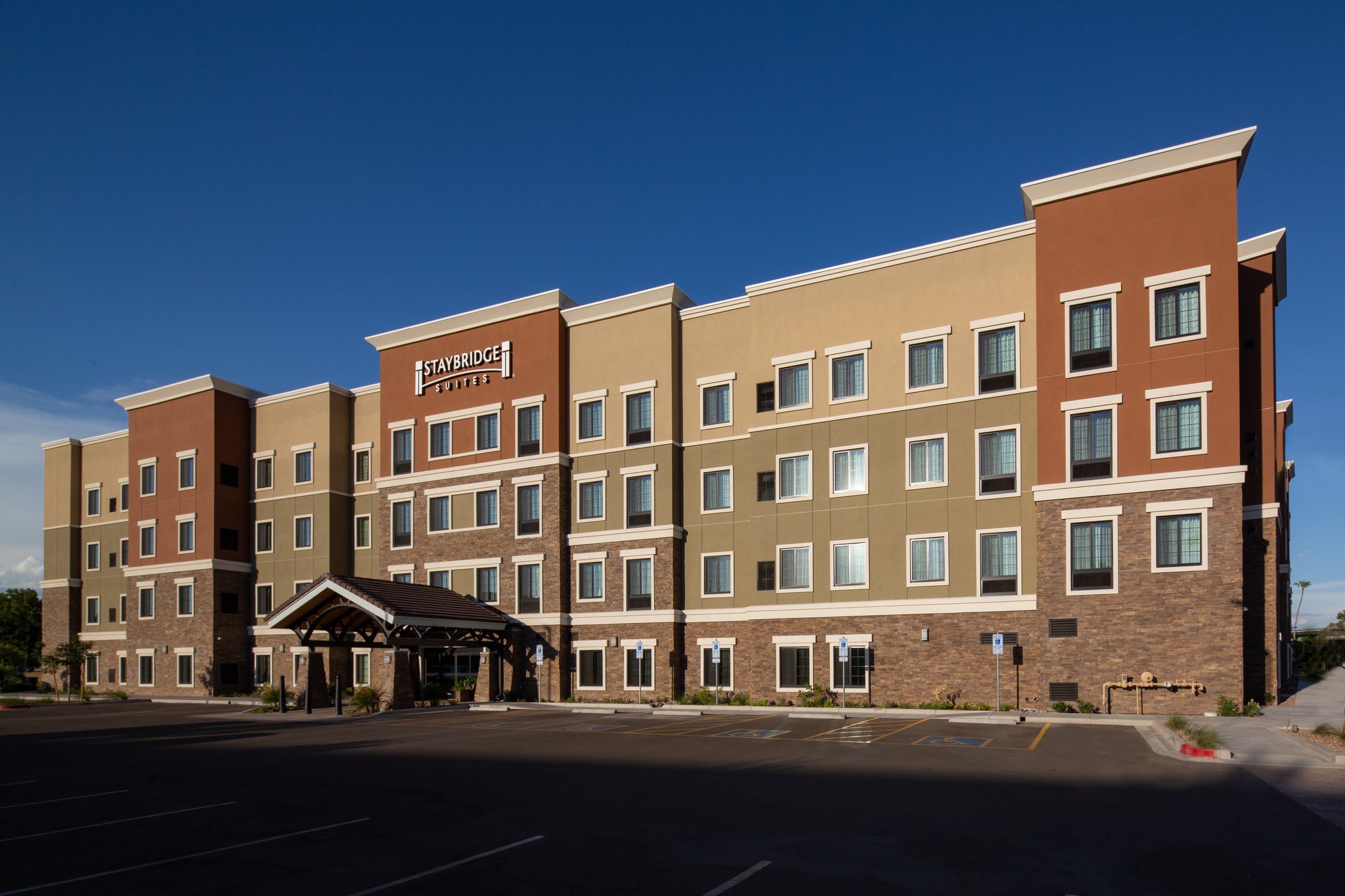 Staybridge Suites Phoenix - Biltmore Area