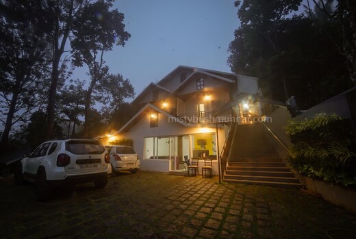 MistyBush Cottages and Resorts