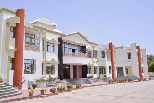 Mauj Mahal Hotel