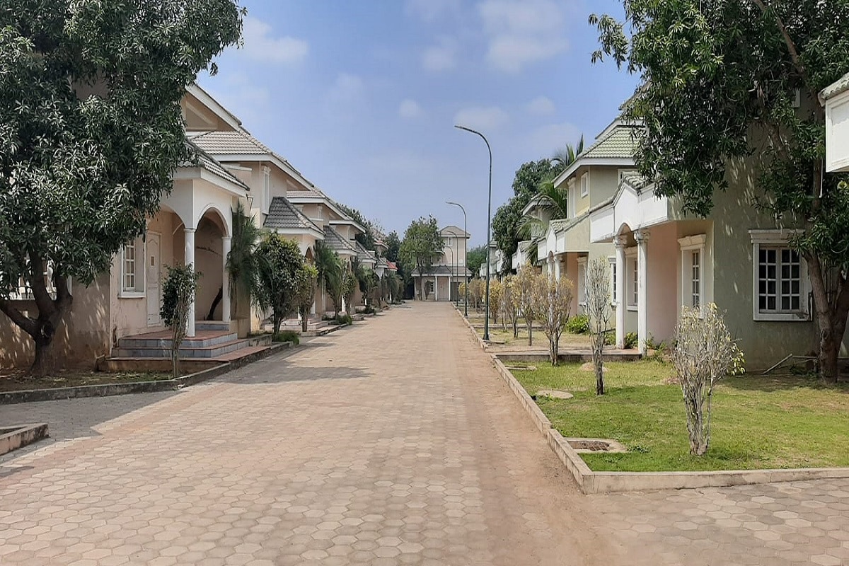 BHS UNIQUEX