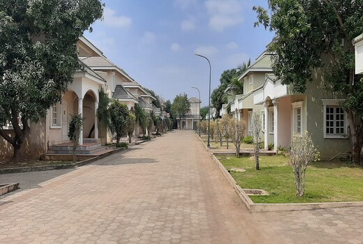 BHS UNIQUEX