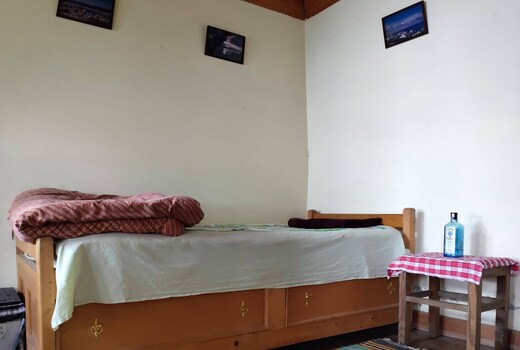 The Beautiful Wooden Cottage Single Room