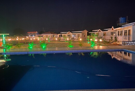 Mountaina Villa 5 bkh Karjat by County Escape