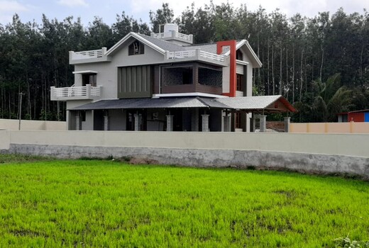 Grass land Homestay