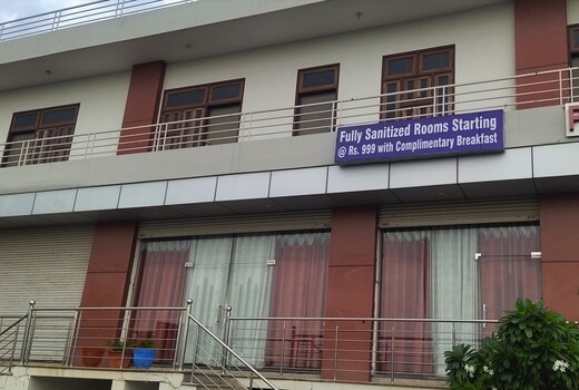 Hotel paayas