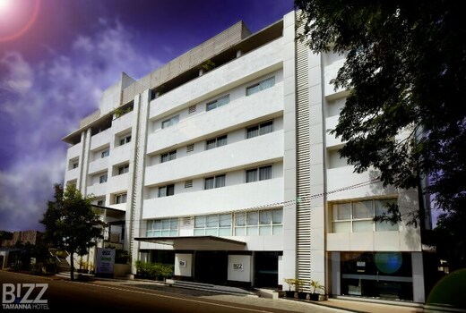 Bizz Tamanna Hotel Hinjawadi Pune