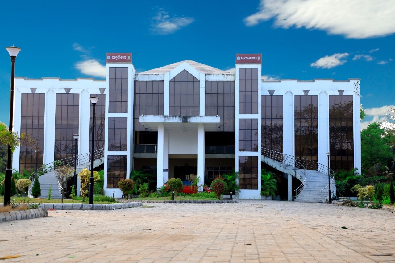 Panthanivas
