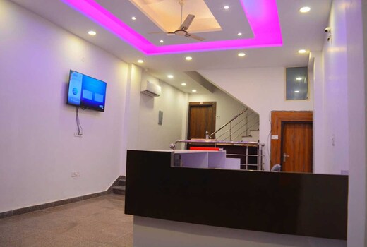 Hotel O Alpha Stay