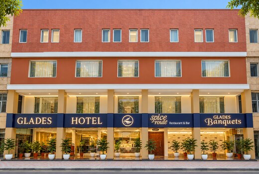 Glades Hotel Mohali - Chandigarh