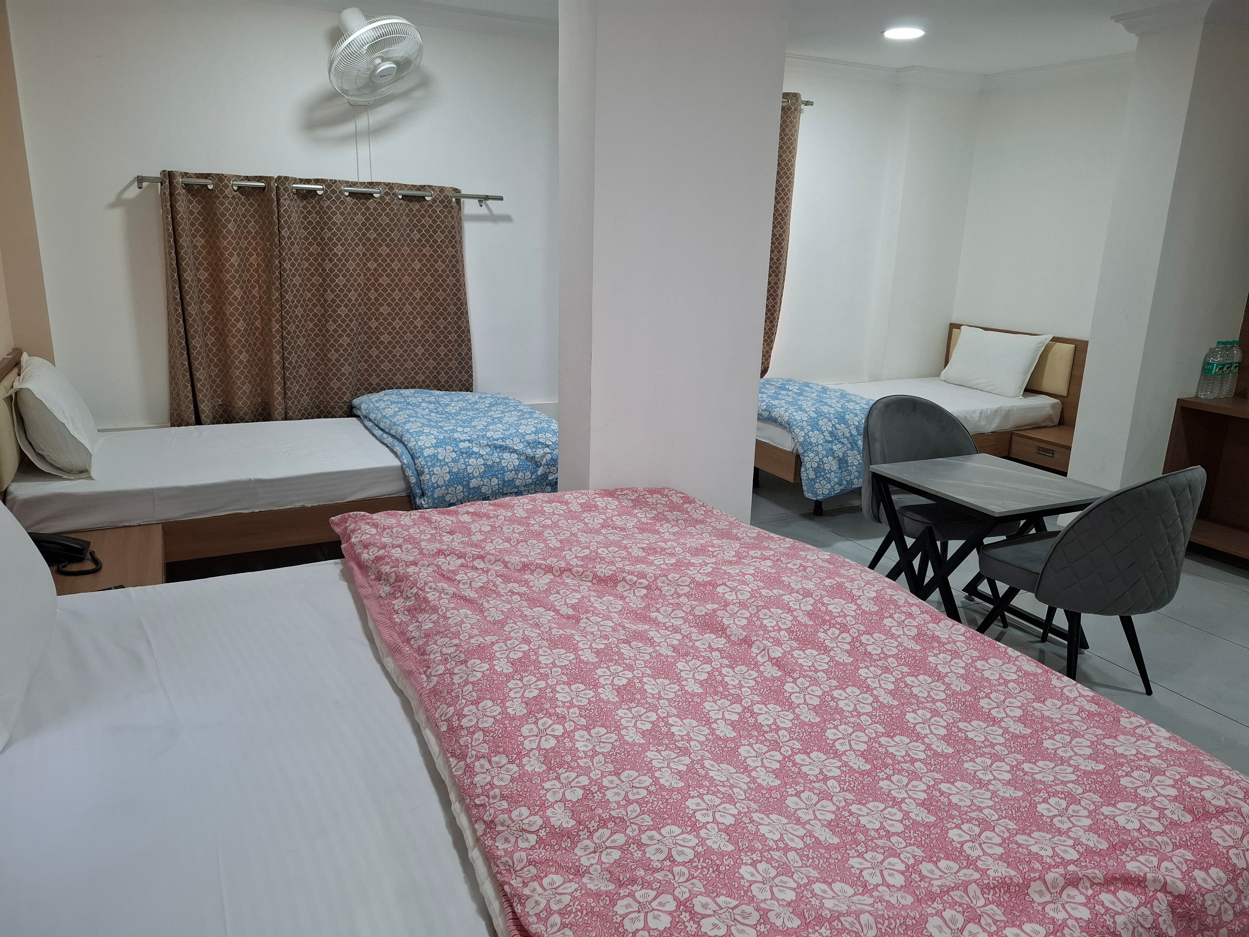 Hotel Kamla Palace