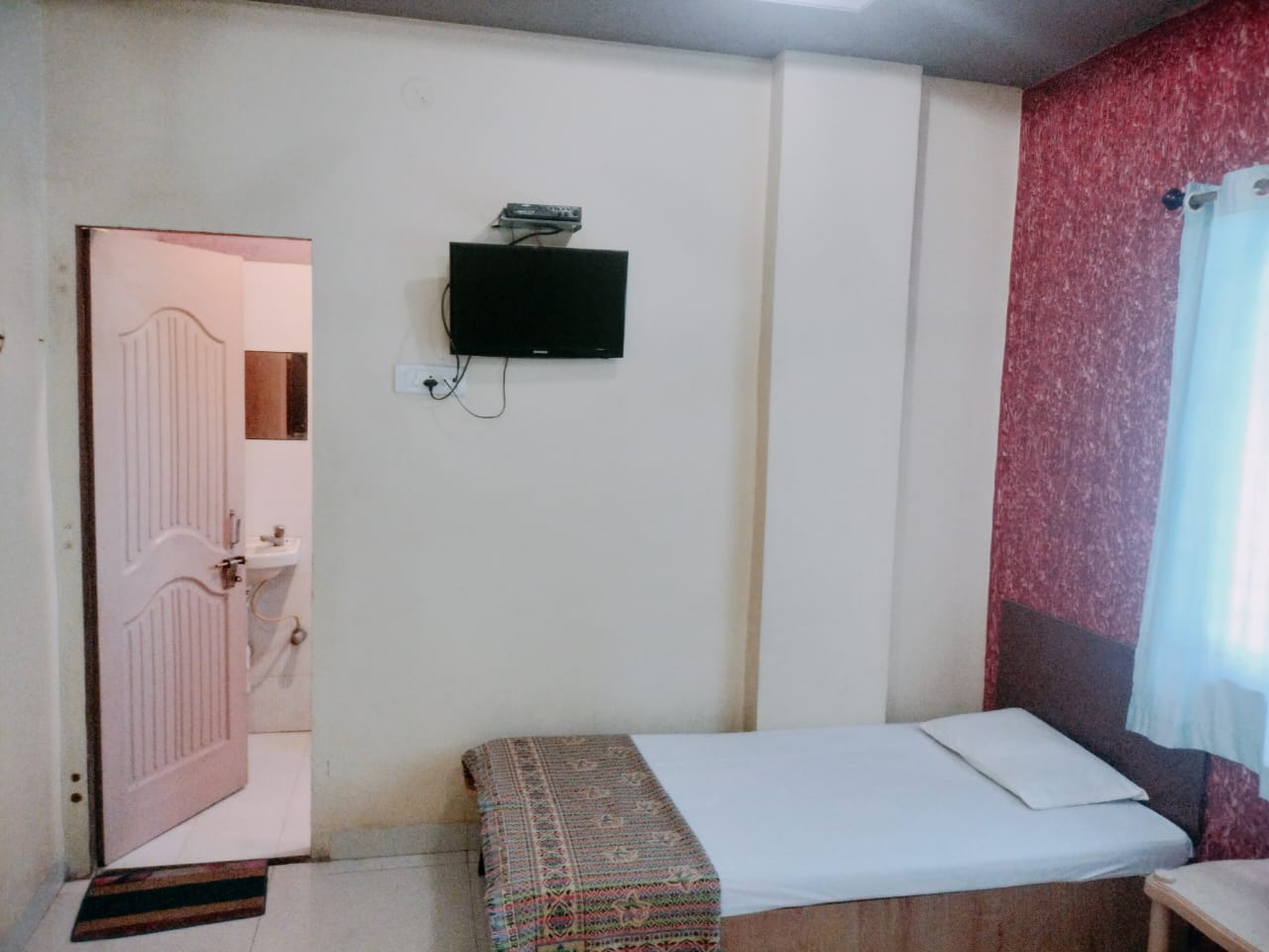 Hotel Sai Prasad