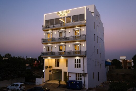 Infinia Stays A Luxury Boutique Hotel