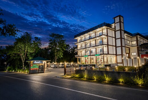 Osho Hotel, Restaurant & Banquet