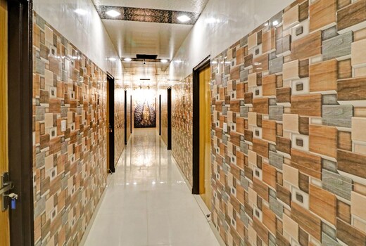 Collection O Qotel Peeragarhi
