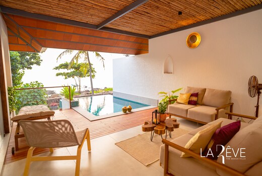 La Reve The Beach Villa