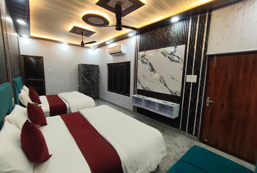 Veer Raghav Guest House