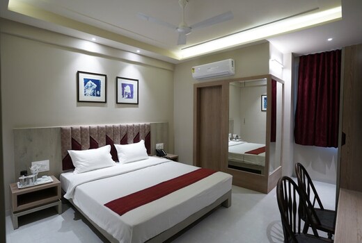 HOTEL KUMKUM