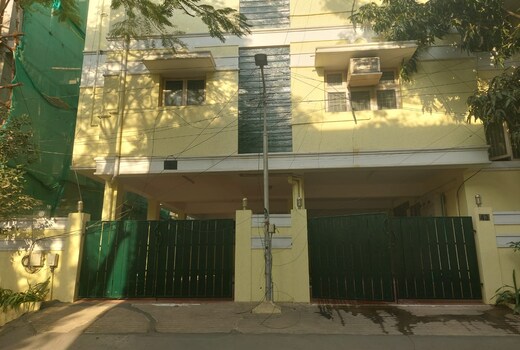 Sunshine 1 BHK Penthouse @ Virugambakkam