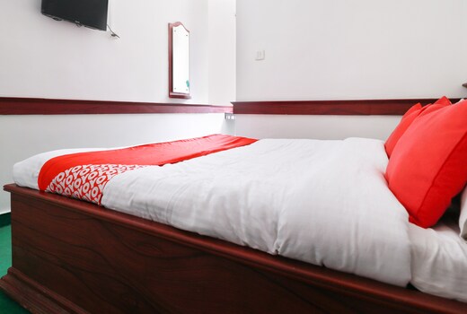 Hotel O Space Park Residency