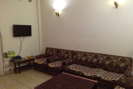 Anika Apartments