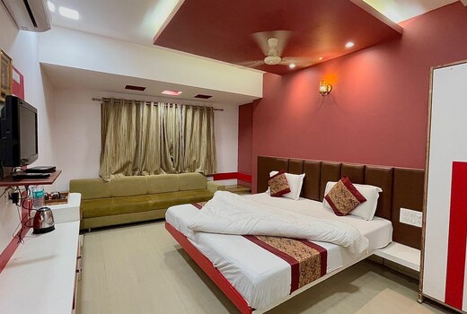 Hotel Ashapura by Sky Stays