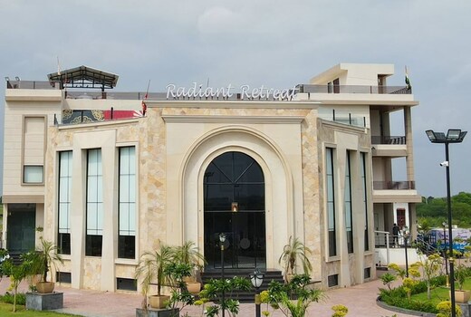 Radiant Retreat Resort 2 KM from Birla School Kishangarh