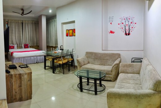 HOTEL HIRKANI