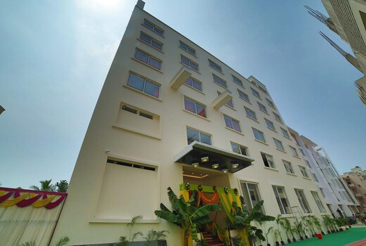Mantris Hotel