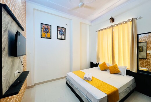 Hotel Aditya Raj