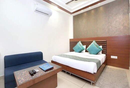Hotel 24*7