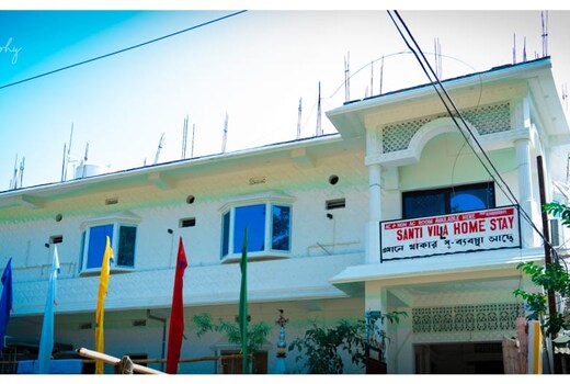 Santi Villa Homestay.