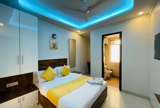 Embrace Hotel & Banquet