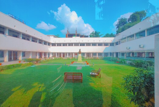 Shree Gulab Mansion Hotel and Restaurant