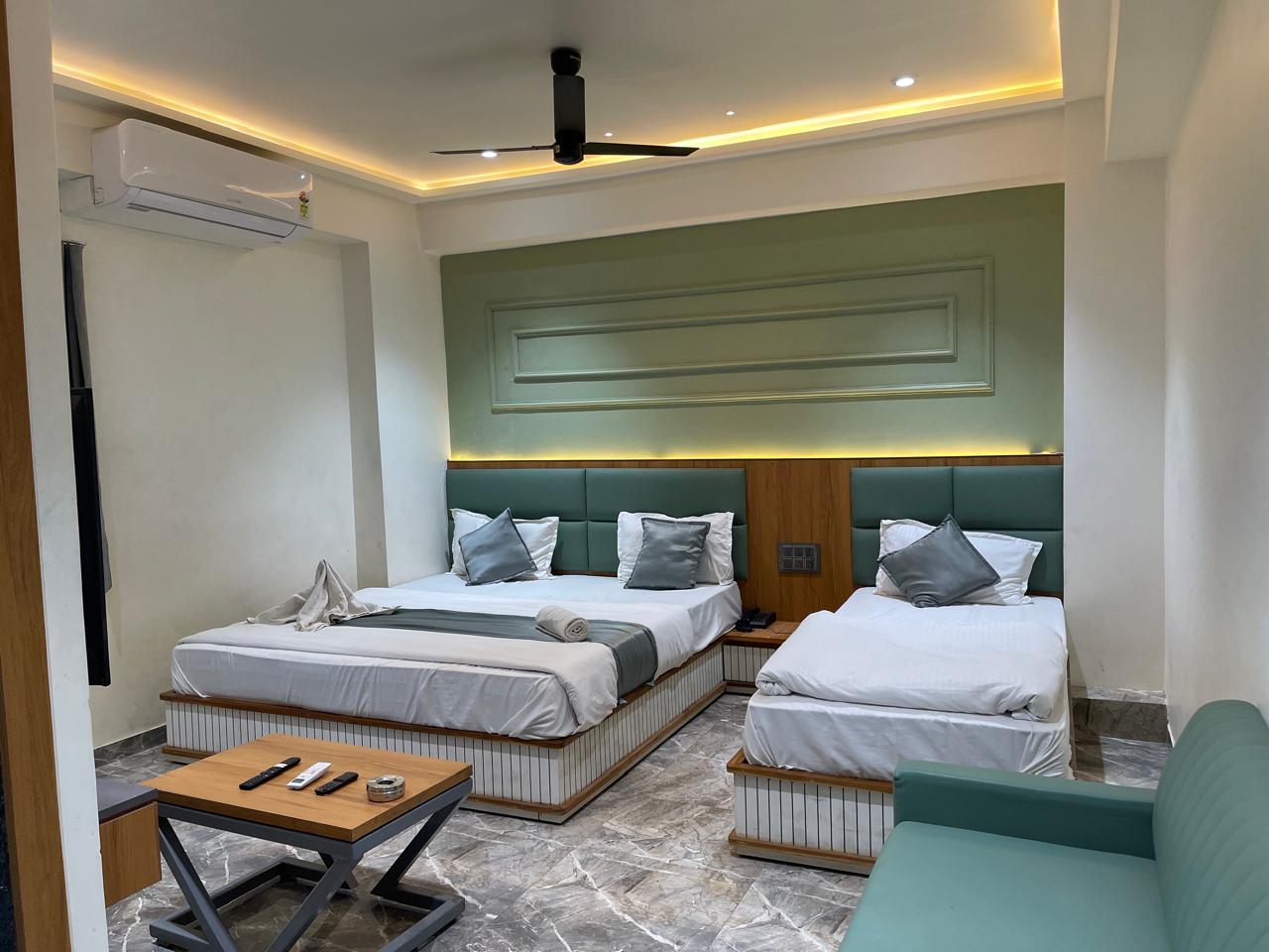 Hotel Royal Treat