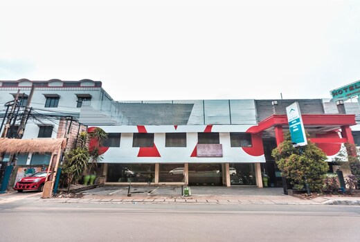 OYO 94759 Hotel Taman Cibinong