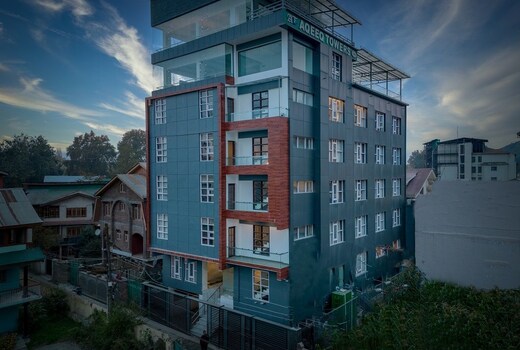 Hotel Aqeeq Towers Srinagar