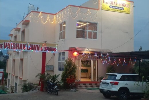 Vaibhav Lodging and Boarding