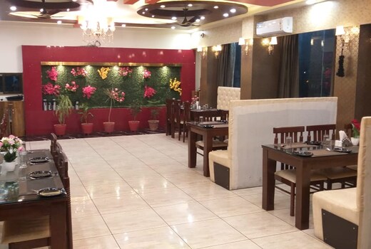 Swaraj Hotel & Restaurant