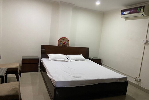 Raheel Home Stay