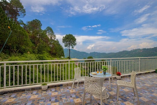 kasauli heaven breeze 3BHK stays by bliss bay